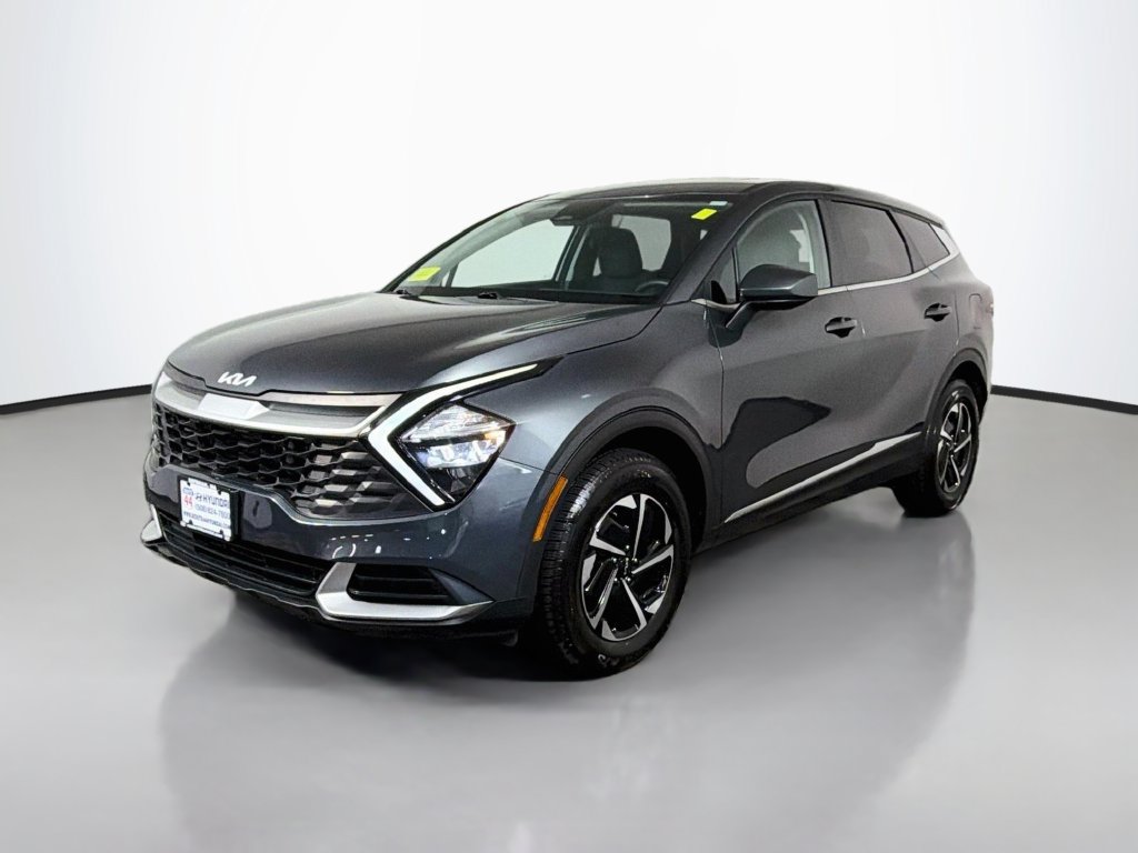 Used 2023 Kia Sportage LX AWD/4WD image 2