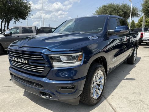 Used 2024 RAM 1500 Laramie AWD/4WD image 10