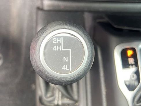 Used 2020 Jeep Wrangler Unlimited Sahara image 14