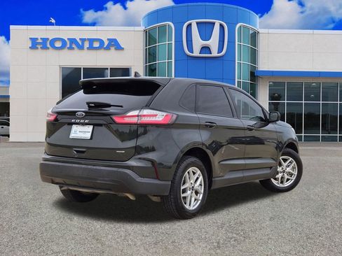 Used 2022 Ford Edge SE AWD/4WD image 3