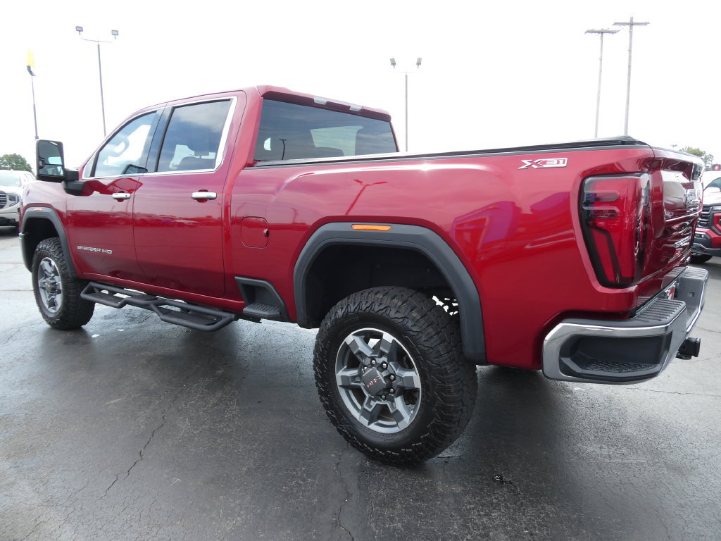 Used 2025 GMC Sierra 2500 SLT AWD/4WD image 7