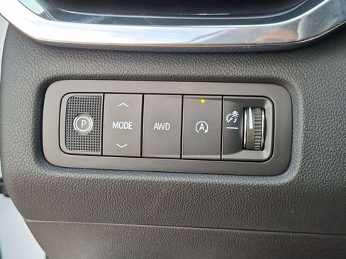 New 2027 GMC Acadia Elevation w/ Elevation Premium Package AWD/4WD image 20