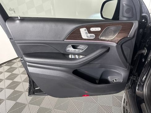 Certified 2024 Mercedes-Benz GLS 450 4MATIC image 10