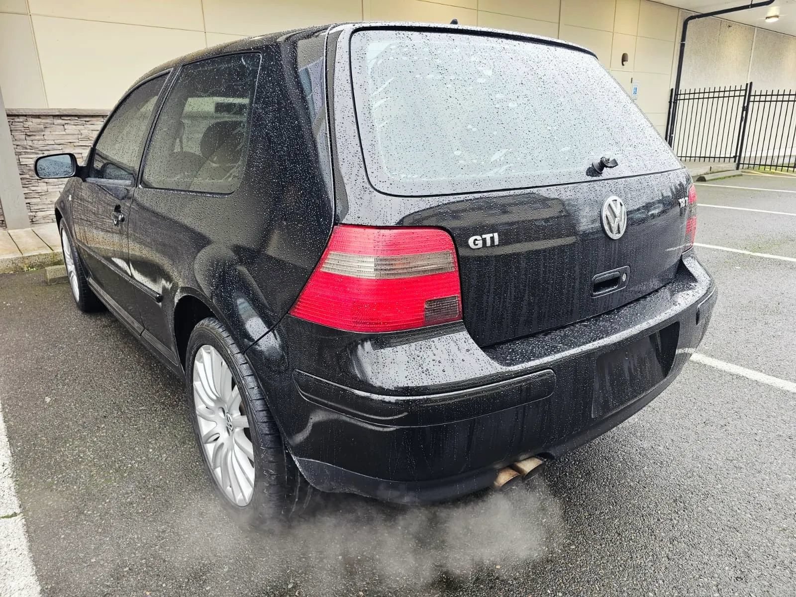 Used 2006 Volkswagen GTI FWD image 3