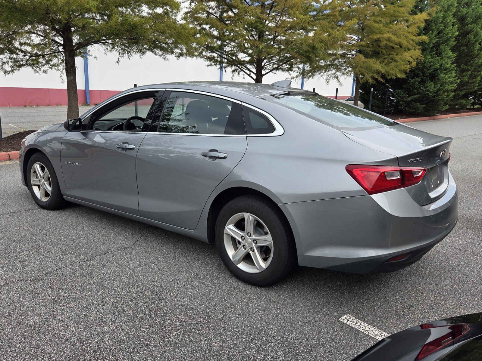 Used 2024 Chevrolet Malibu LT FWD image 8