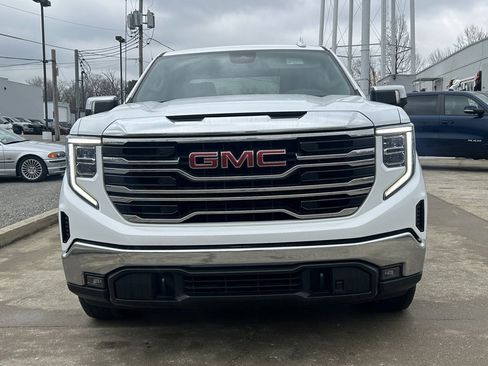Used 2024 GMC Sierra 1500 SLT w/ X31 Off-Road Package image 3