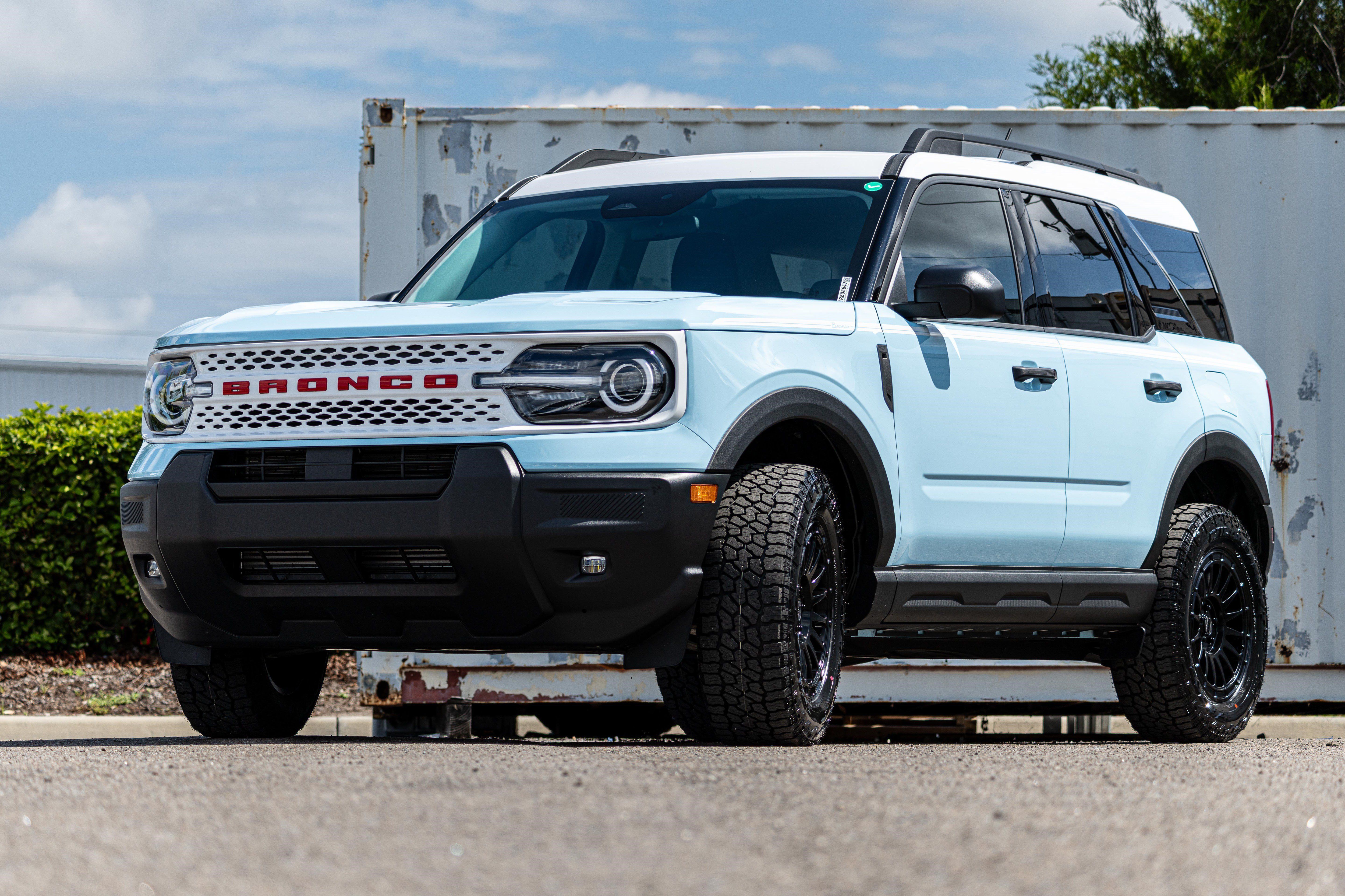 New 2026 Ford Bronco Sport Heritage w/ Convenience Package AWD/4WD image 9