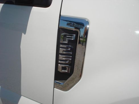 Used 2020 Ford F250 XL w/ Power Equipment Group AWD/4WD image 10