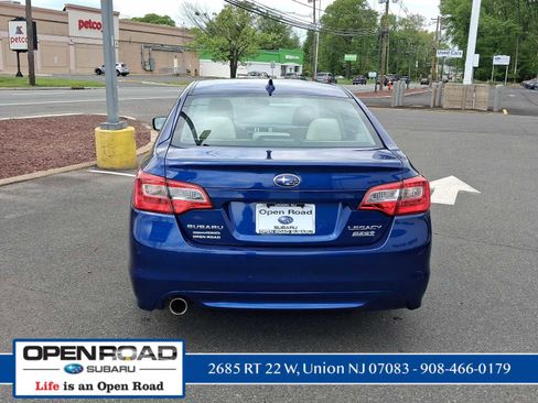 Used 2016 Subaru Legacy 2.5i Premium AWD/4WD image 5