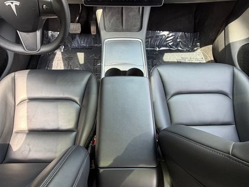 Used 2023 Tesla Model Y Long Range AWD/4WD image 47