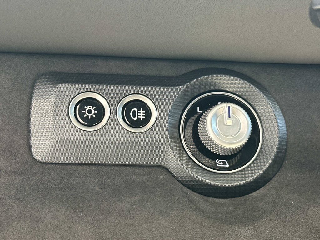 Used 2023 Maserati MC20 Coupe RWD image 31