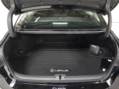 Certified 2025 Lexus ES 350 w/ Premium Package image 7