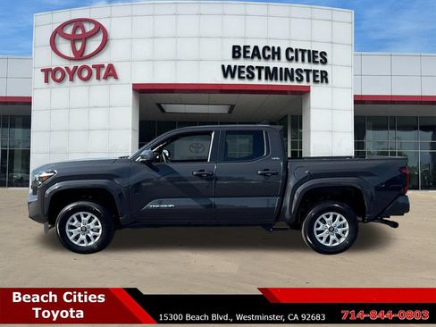 Certified 2024 Toyota Tacoma SR5 w/ SR5 Upgrade Package AWD/4WD image 7