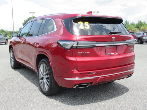 Used 2025 Buick Enclave Avenir w/ Super Cruise Package AWD/4WD image 5