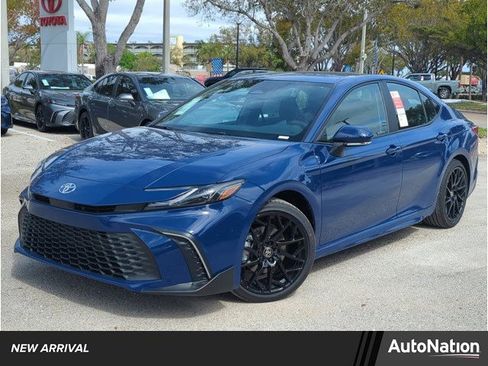 New 2026 Toyota Camry SE image 1