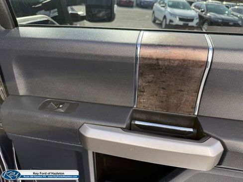 Used 2022 Ford F250 Lariat w/ Chrome Package image 30