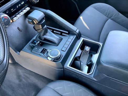 Used 2024 Toyota Tacoma SR5 image 31