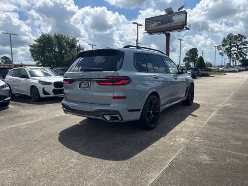 Used 2026 BMW X7 xDrive40i w/ M Sport Package AWD/4WD image 5
