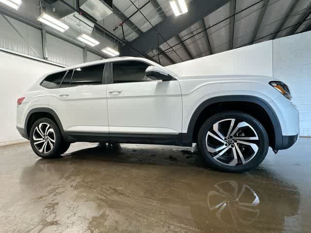 Used 2023 Volkswagen Atlas SEL AWD/4WD image 3