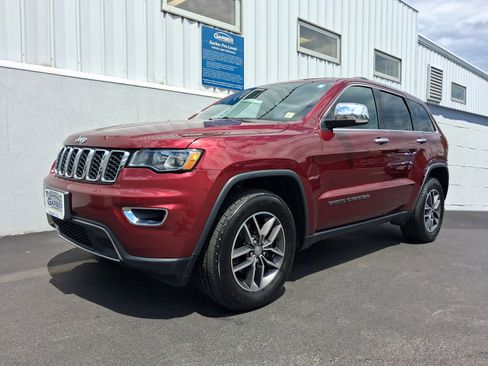 Used 2018 Jeep Grand Cherokee Limited AWD/4WD image 1