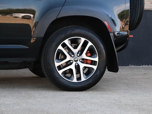 Used 2023 Land Rover Defender 110 X image 10