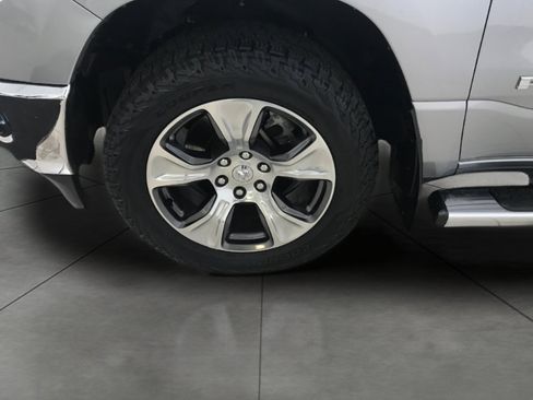 Used 2023 RAM 1500 Laramie AWD/4WD image 4