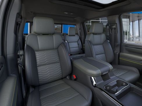 New 2026 Chevrolet Silverado 2500 ZR2 AWD/4WD image 16