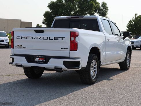 Used 2021 Chevrolet Silverado 1500 RST w/ Convenience Package II AWD/4WD image 9