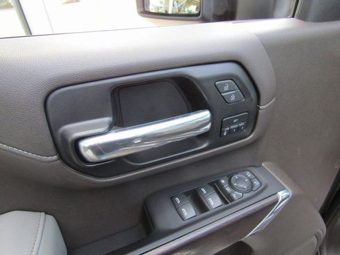 Used 2023 GMC Sierra 2500 SLT image 22