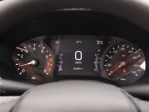 Used 2025 Jeep Compass Latitude w/ Sun & Sound Group AWD/4WD image 14