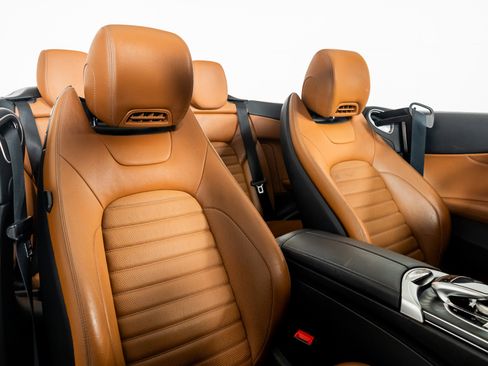 Used 2019 Mercedes-Benz C 300 4MATIC Cabriolet image 26