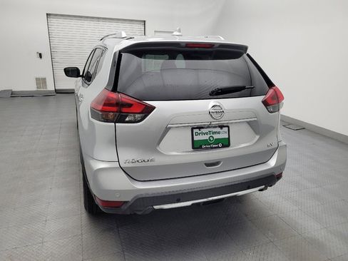 Used 2019 Nissan Rogue SV FWD image 6