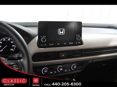 Used 2024 Honda HR-V LX image 9