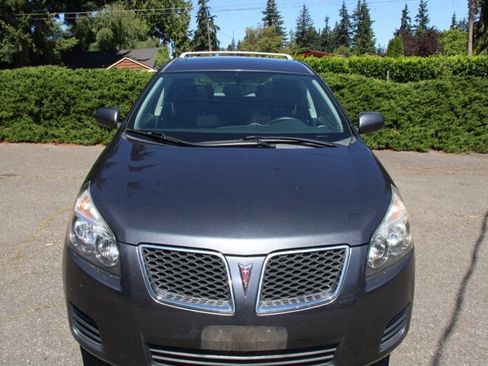 Used 2009 Pontiac Vibe AWD w/ Sun And Sound Package image 10