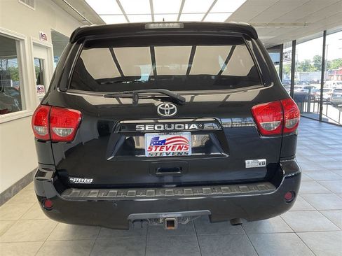 Used 2016 Toyota Sequoia SR5 w/ Premium Package AWD/4WD image 6