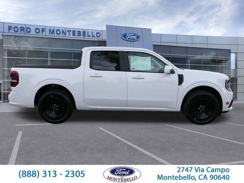 Used 2025 Ford Maverick Lobo image 2