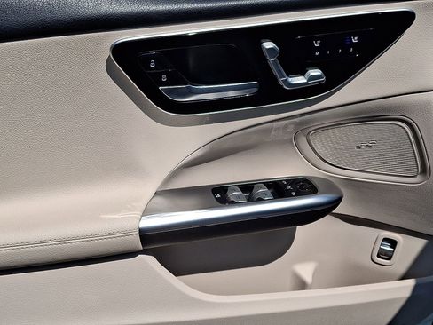 Certified 2023 Mercedes-Benz C 300 4MATIC Sedan image 12