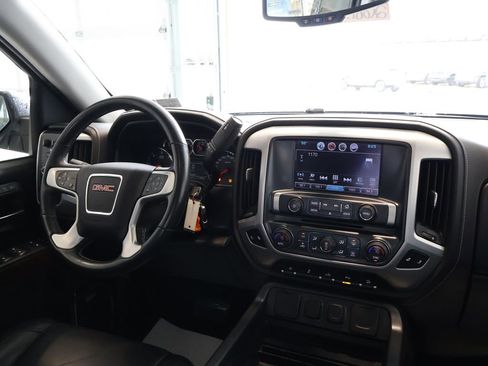 Used 2018 GMC Sierra 1500 SLT w/ SLT Premium Package AWD/4WD image 28