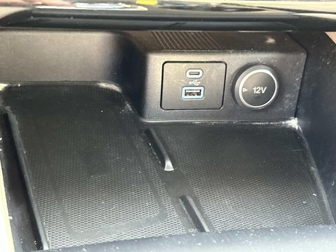 Used 2021 Ford Escape SEL w/ Technology Package FWD image 32
