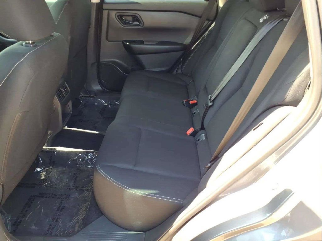 Certified 2025 Nissan Rogue S FWD image 12