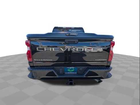 Certified 2024 Chevrolet Silverado 2500 Custom image 5
