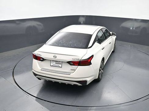 Used 2020 Nissan Altima 2.0 Platinum FWD image 22
