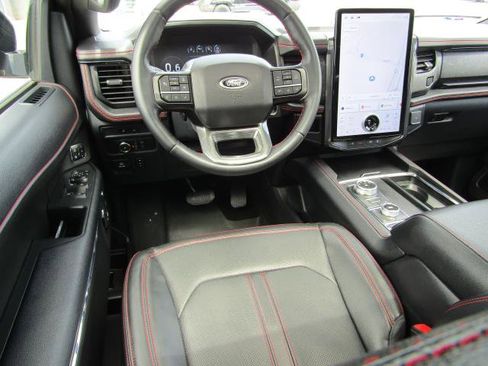 Certified 2022 Ford Expedition Max Limited AWD/4WD image 2