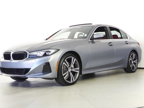 Certified 2024 BMW 330i Sedan w/ Convenience Package RWD image 2