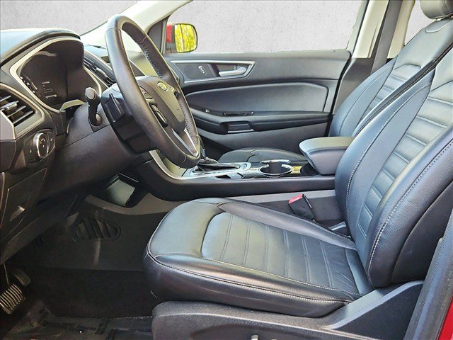 Used 2017 Ford Edge SEL w/ Equipment Group 201A FWD image 16