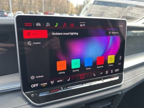 New 2026 Volkswagen Tiguan SE AWD/4WD image 19