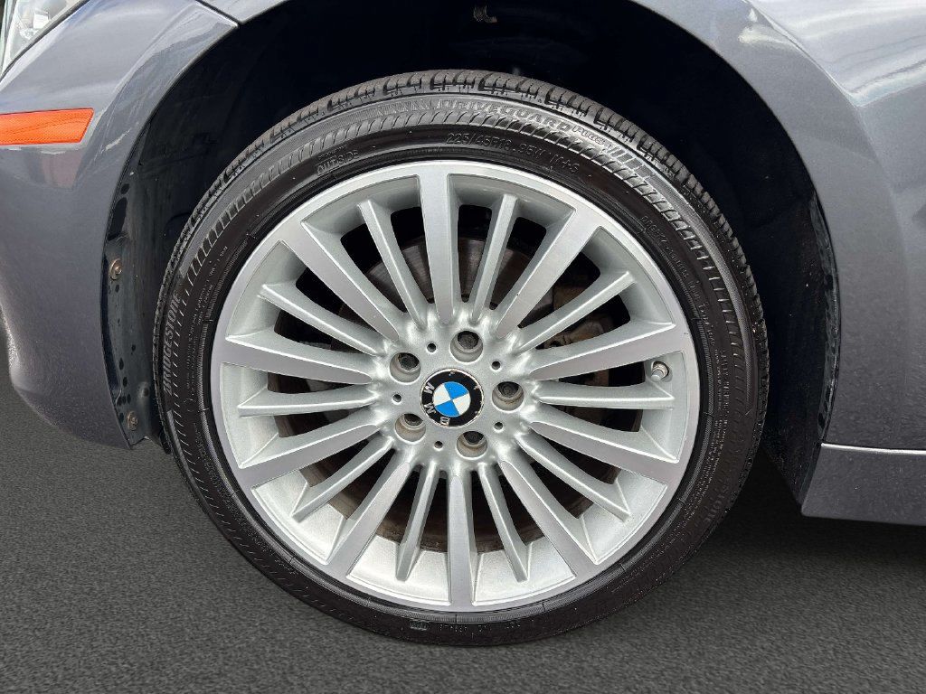 Used 2013 BMW 328i xDrive Sedan AWD/4WD image 33