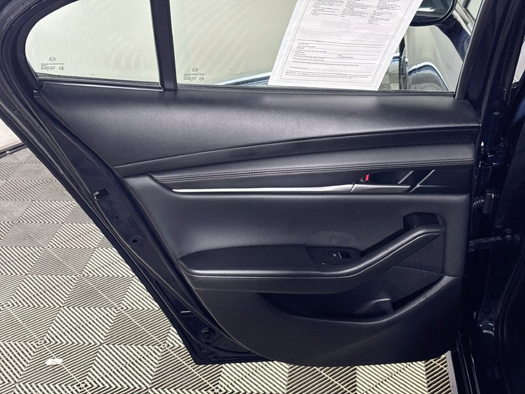 Used 2024 MAZDA MAZDA3 s FWD image 18
