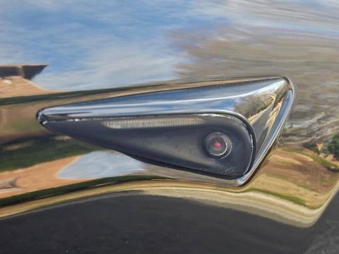 Used 2023 Tesla Model S Plaid image 32