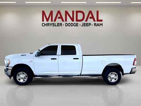 Used 2024 RAM 2500 Tradesman w/ Chrome Appearance Group image 9
